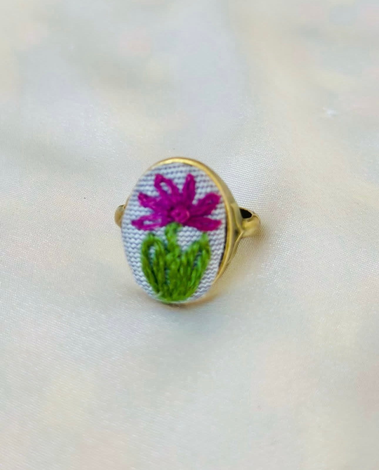 Hand-Embroidered Purple Daisy Minimalist Statement Ring