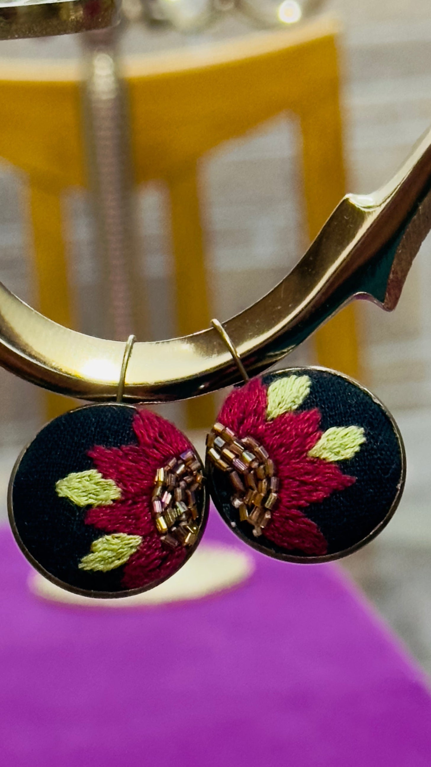 Hand Embroidered Floral Ring - Antique Gold Gulzari