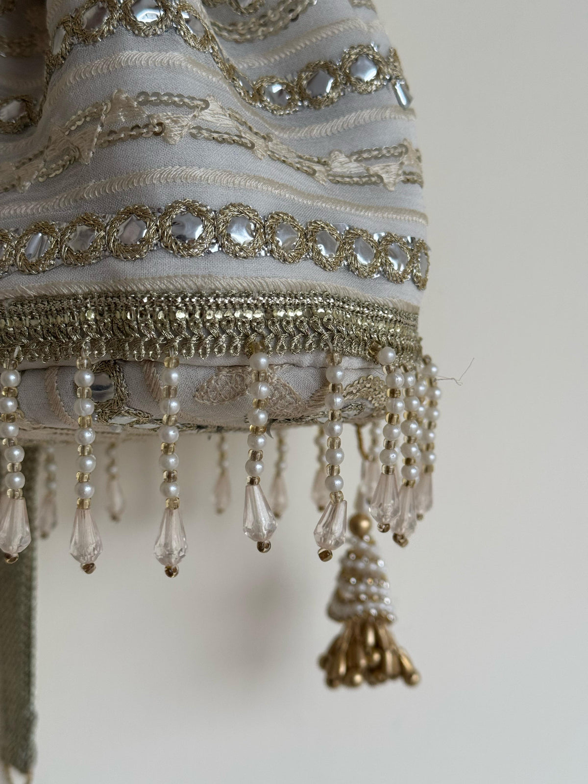 Sufaid-e-Zar Handcrafted Ivory Mirror Work Potli Bag | Bridal Nikah & Festive Clutch