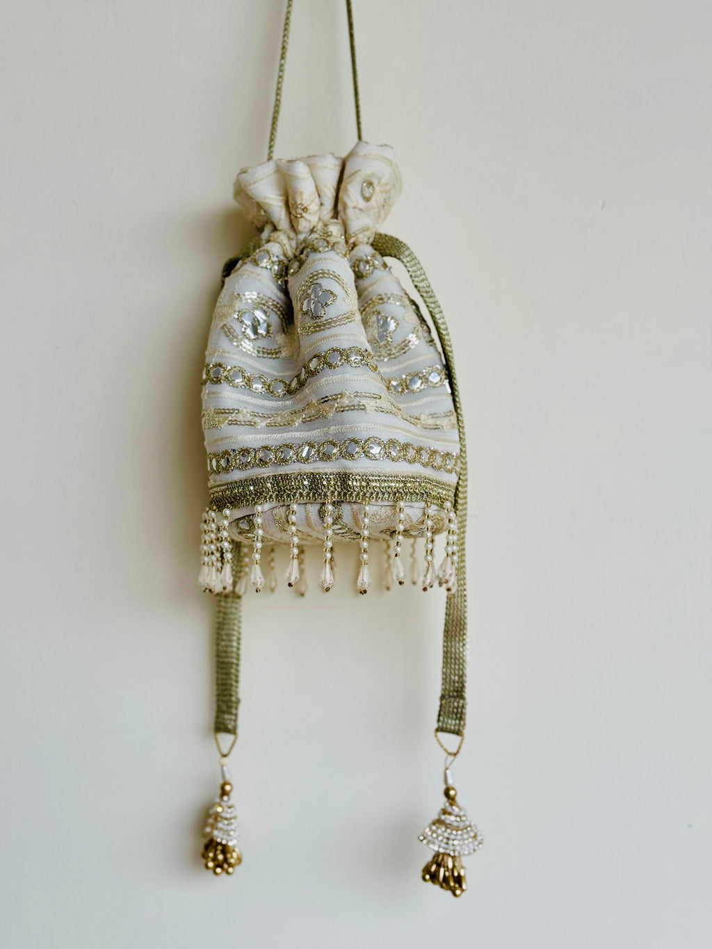 Sufaid-e-Zar Handcrafted Ivory Mirror Work Potli Bag | Bridal Nikah & Festive Clutch