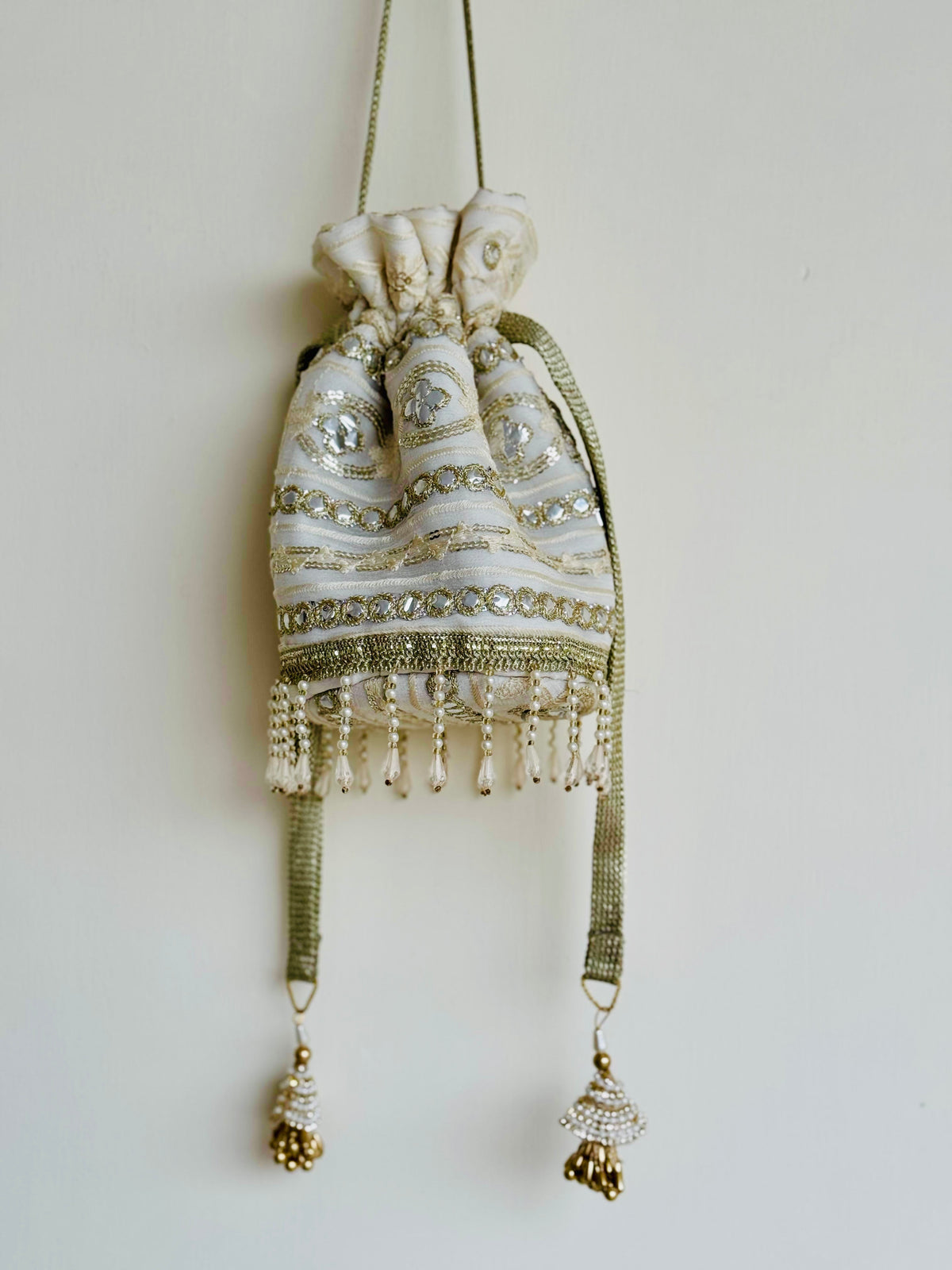 Sufaid-e-Zar Handcrafted Ivory Mirror Work Potli Bag | Bridal Nikah & Festive Clutch