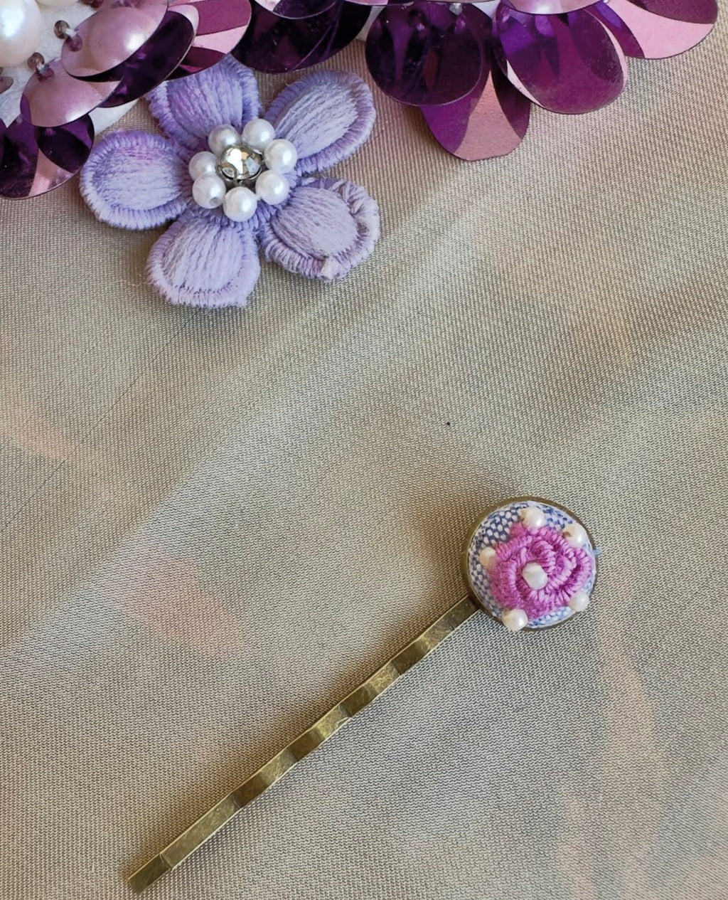 Hand-Embroidered Lilac Rose Hair Pin – Vintage Brass Slide
