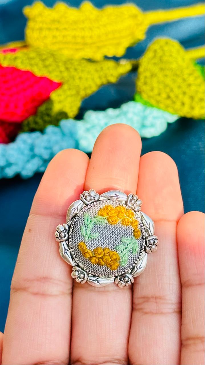 Hand-Embroidered Golden Wreath Ring - Silver Floral Vine Jewelry - Miniature Textured Needlework Ring - Adjustable Botanical Artisan Accessory