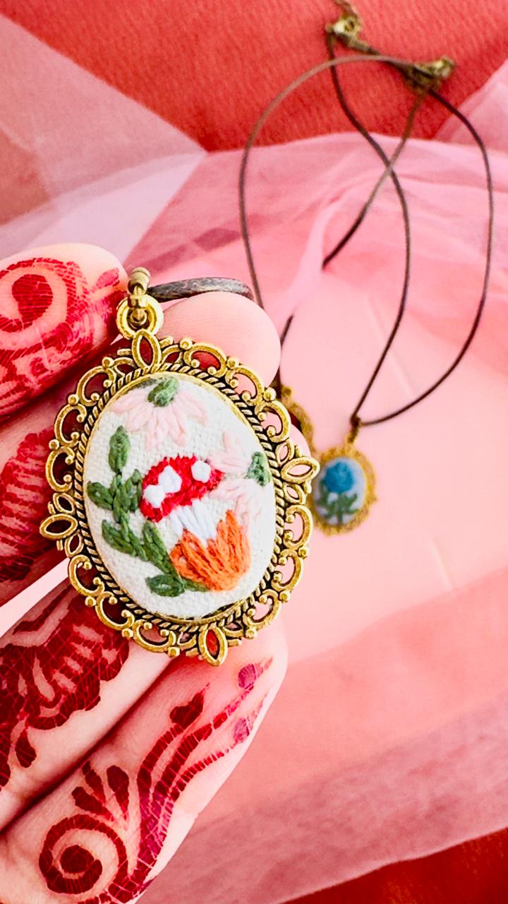 Hand-Embroidered Mushroom Forest Pendant – Vintage Gold Cameo Toadstool Necklace