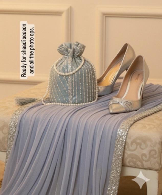 Dur e Adan: Mint Green Pearl & Sequin Bridal Potli