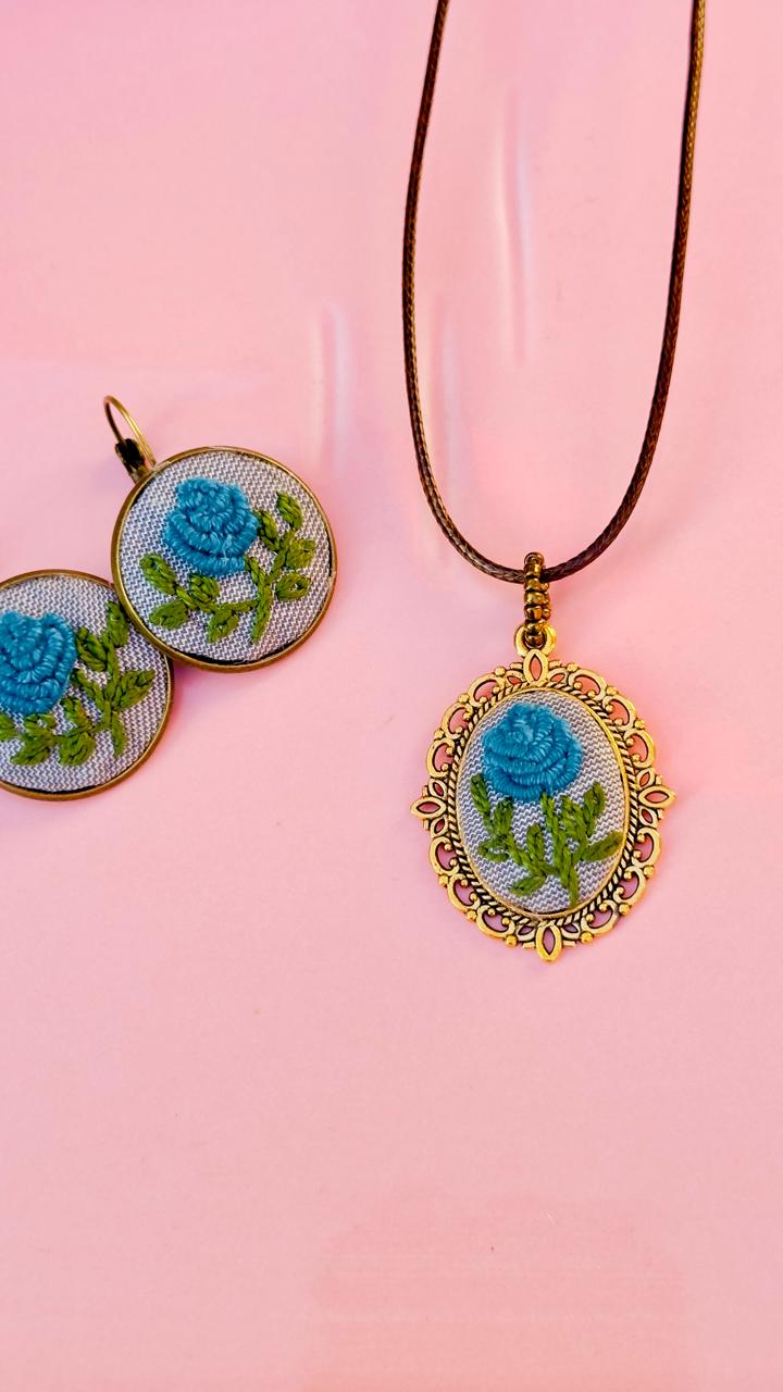 Firoza Gul – Vintage Style Hand-Stitched Rose Earrings