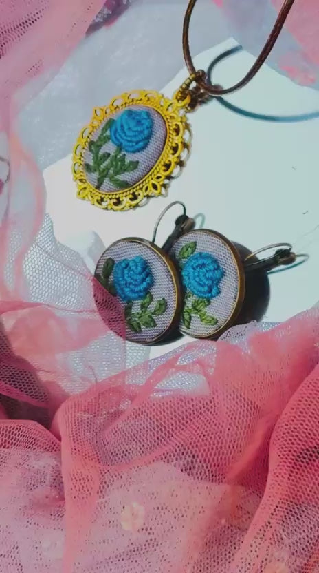 Firoza Gul – Vintage Style Hand-Stitched Rose Earrings